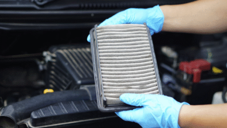 Motor Temizliğinde Etkili Çözüm: Güçlü Motor Temizleyici ile Derinlemesine Temizlik